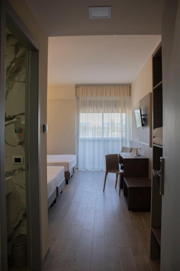ไอเอช โฮเทล โบโลญญา เกท 7 Hotel กัลเดรารา ดิ เรโน ภายนอก รูปภาพ