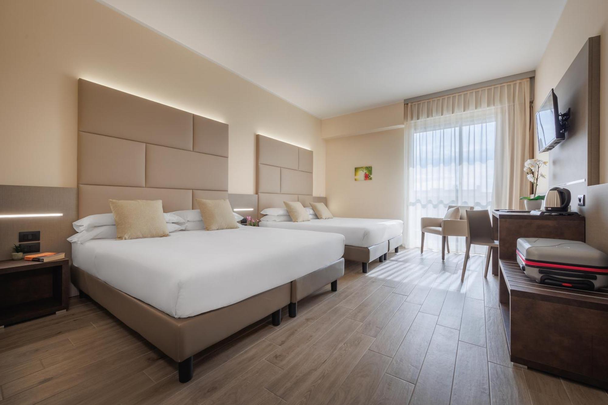 ไอเอช โฮเทล โบโลญญา เกท 7 Hotel กัลเดรารา ดิ เรโน ภายนอก รูปภาพ